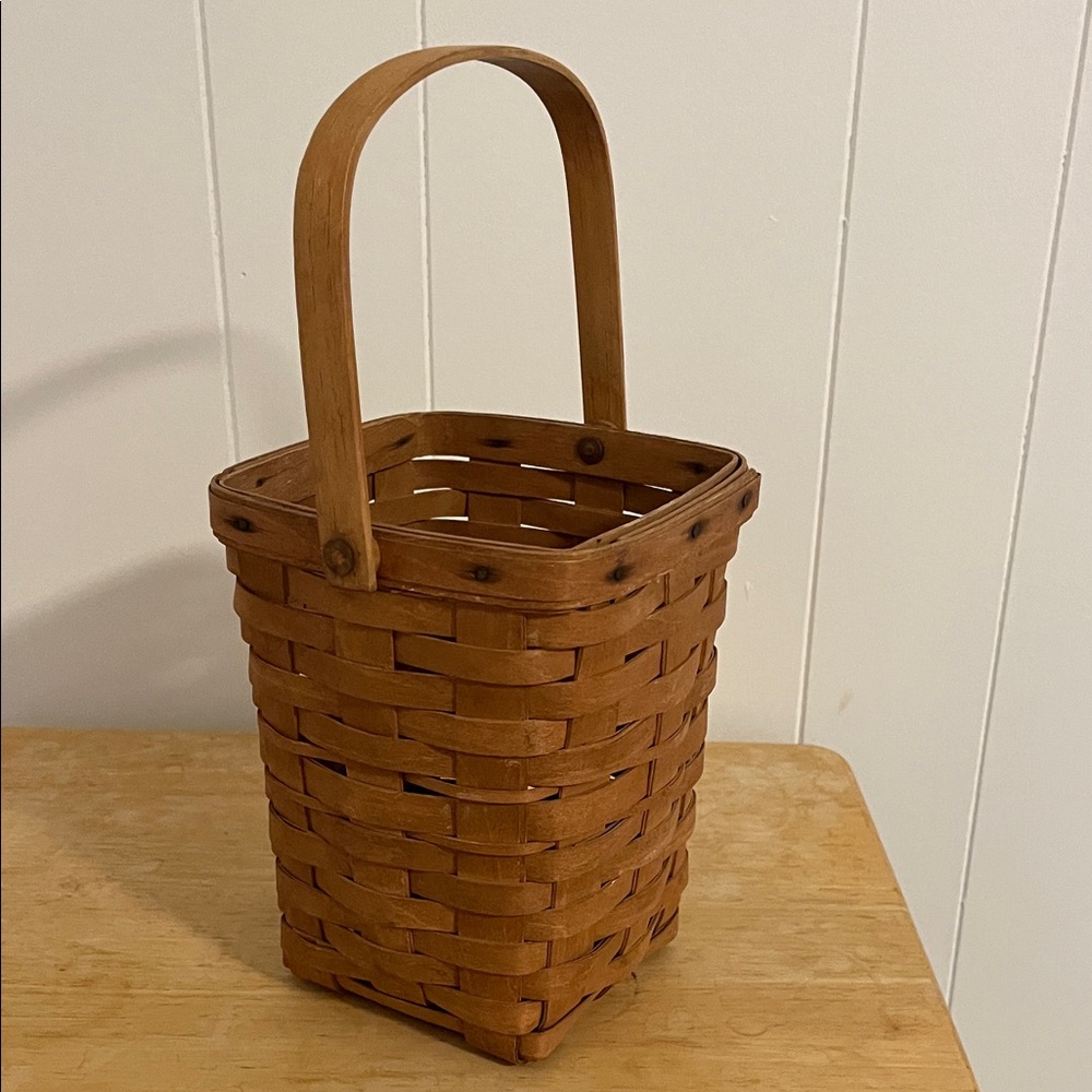 Longaberger Vintage 1980s Brown Woven Basket